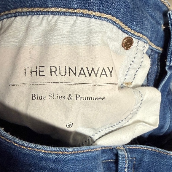 MOTHER The Runaway Blue Skies & Promises Wash Flare Jeans Size 28 - Picture 6 of 9